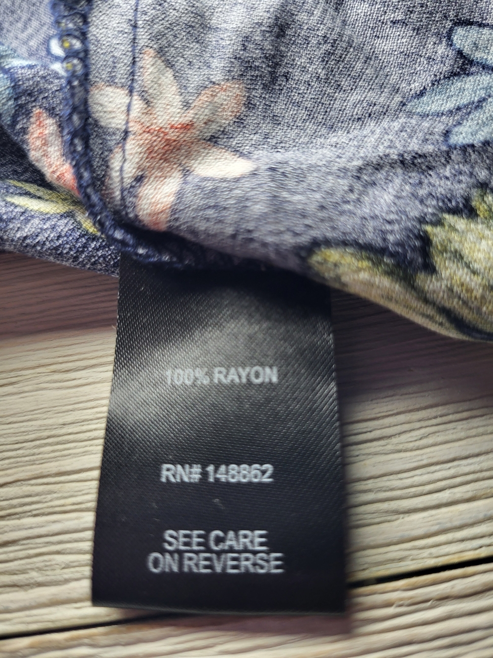 NWT TORRID Kimono Navy Floral Whimsy Flowy Asymetrical Hem Size 1X -2X. - Picture 4 of 7